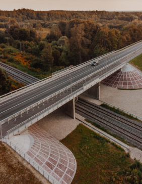 Projekta mazā bilde zem pogas